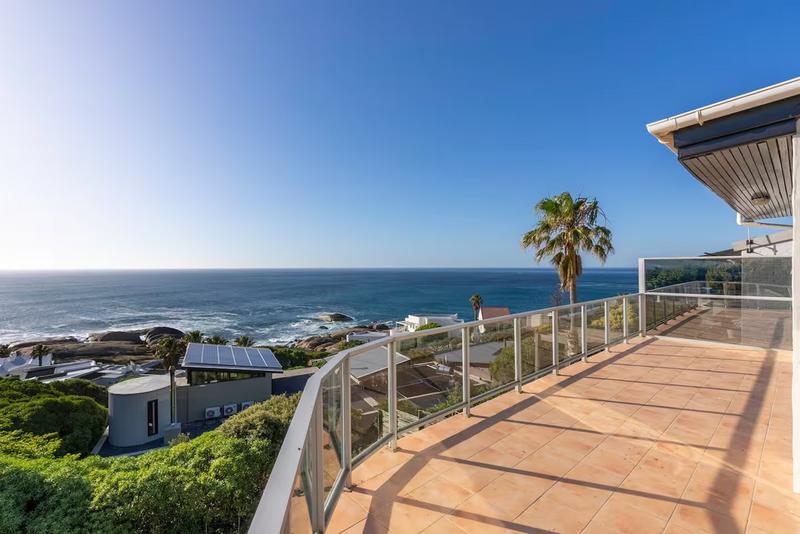 5 Bedroom Property for Sale in Llandudno Western Cape